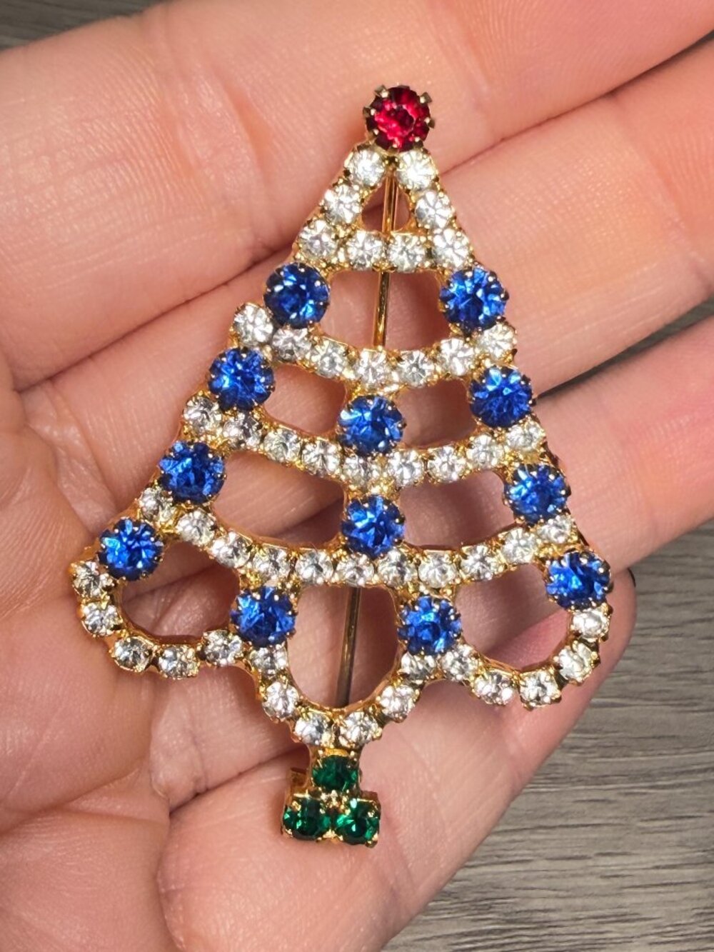 Vintage Christmas Tree Brooch Rhinestone Openwork Gold Tone 3”
